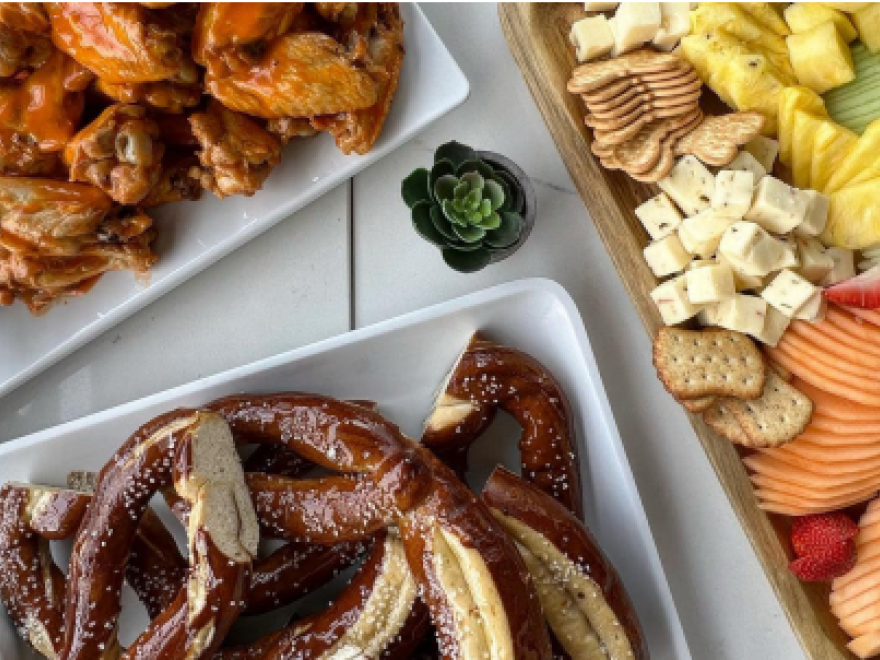 Lefty's Alley & Eats Drive-In Theater