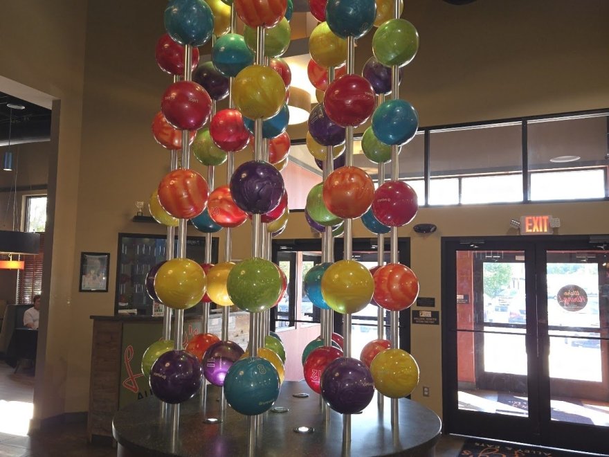 Lefty's Alley & Eats Drive-In Theater