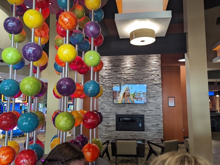 Lefty's Alley & Eats Drive-In Theater