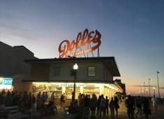 Dolle's Candyland
