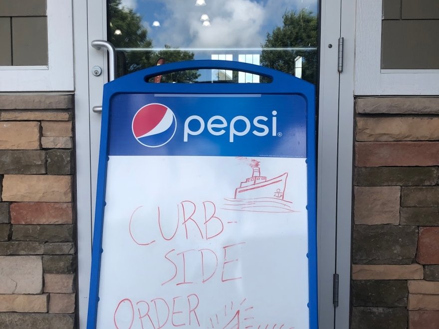 Titanic Pizzeria