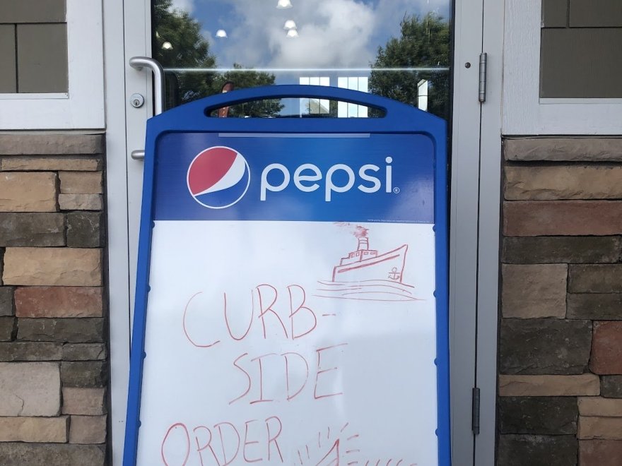Titanic Pizzeria