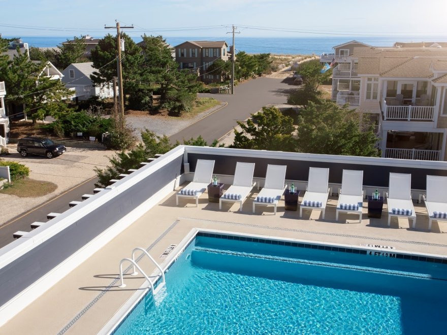 Fenwick Shores, Tapestry Collection by Hilton