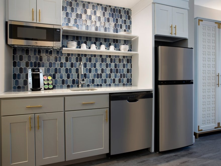 Fenwick Shores, Tapestry Collection by Hilton