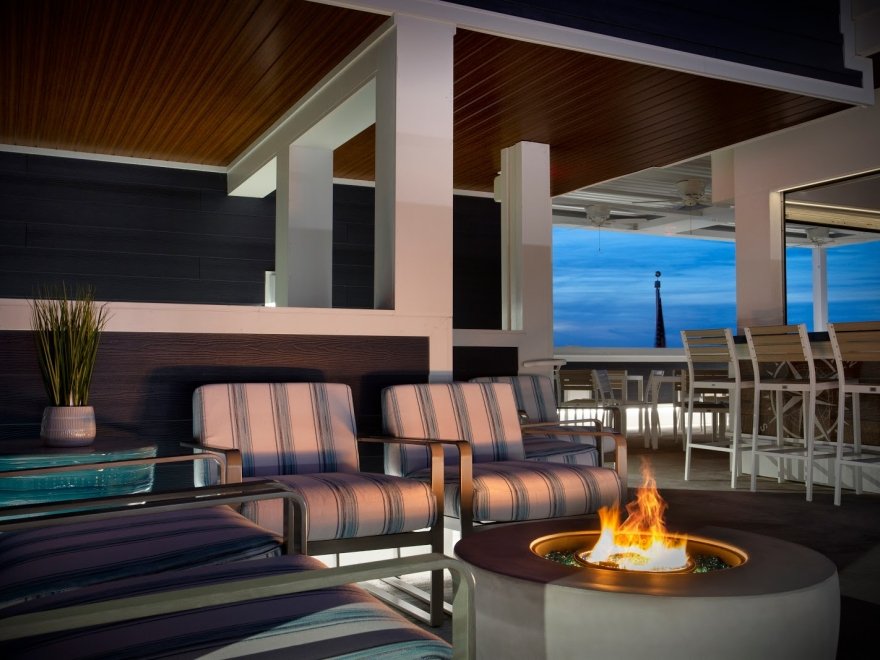 Fenwick Shores, Tapestry Collection by Hilton