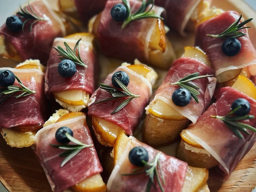 The Cured Plate - Libations & Lounge