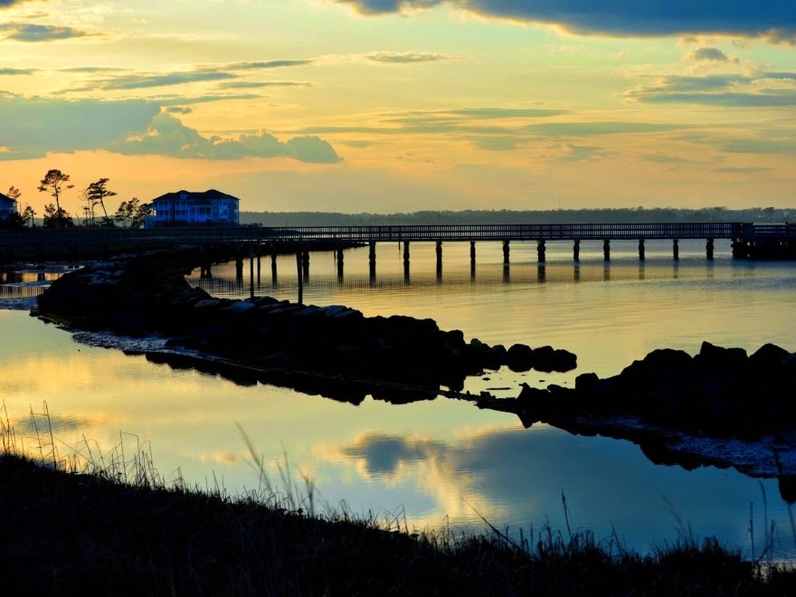 Holts Landing State Park