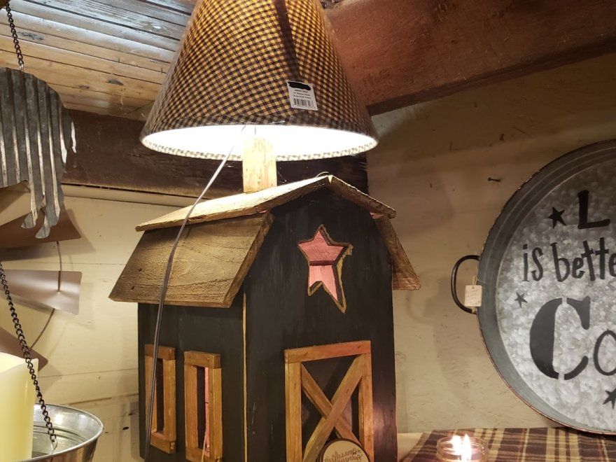 Red Barn Country Store