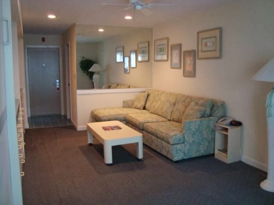 The Surf Club Oceanfront Hotel