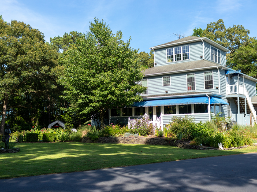 Lazy L At Willow Creek Bed & Breakfast