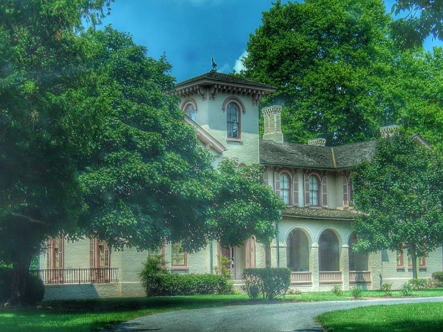 Ross Mansion